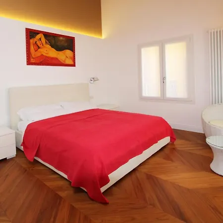 Casa Leonica * 토르노